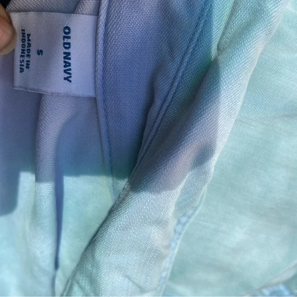 Old Navy Sky Blue Shirt - Picture 4 of 5